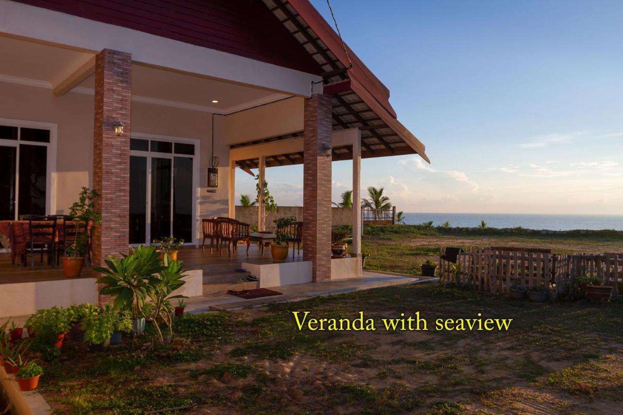 Kc Beachfront Marang Exteriör bild